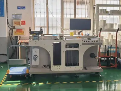 Xinsen Packaging ofrece soluciones versátiles de impresión personalizada para etiquetas autoadhesivas